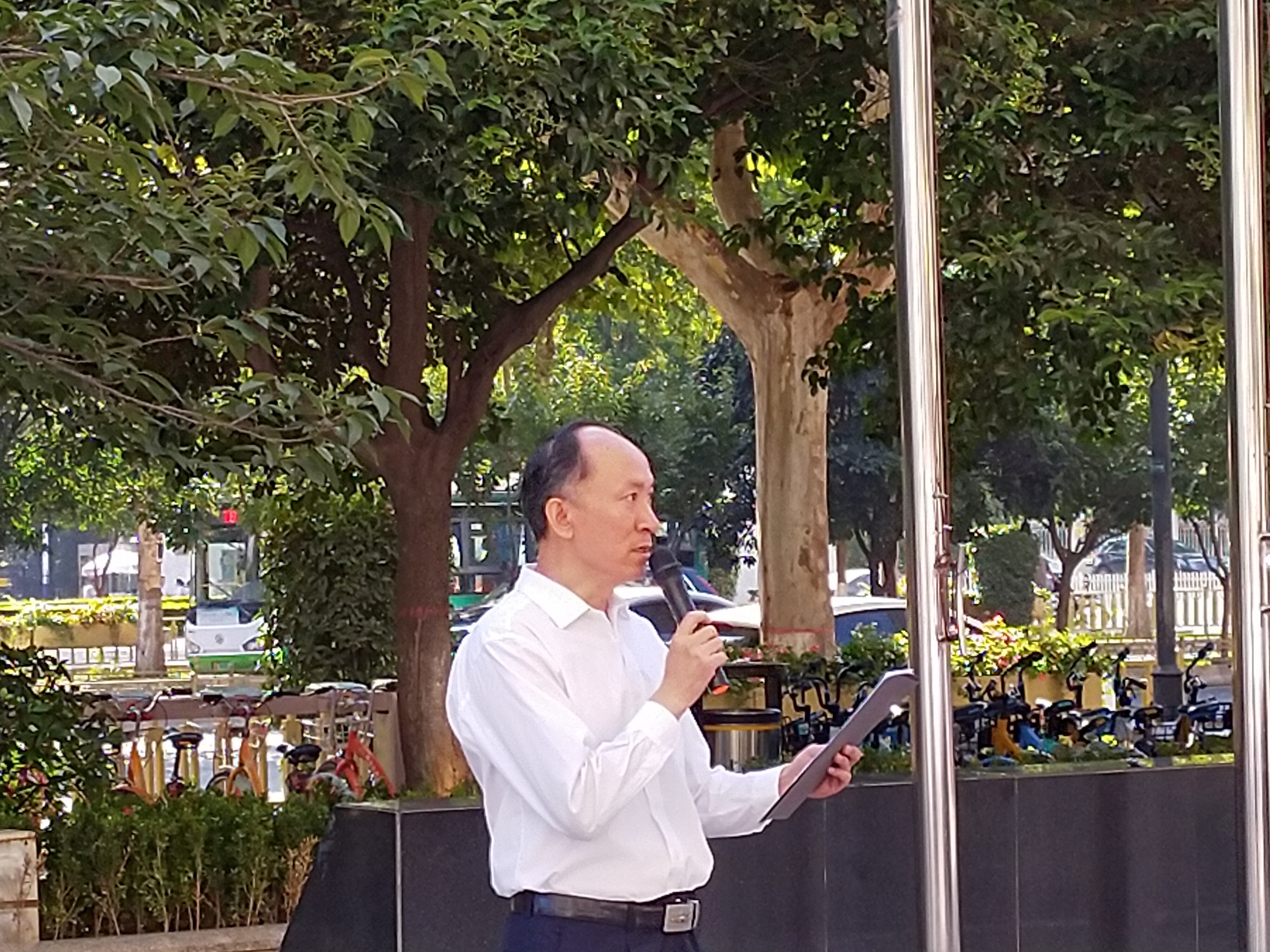 正在上传... 正在上传...