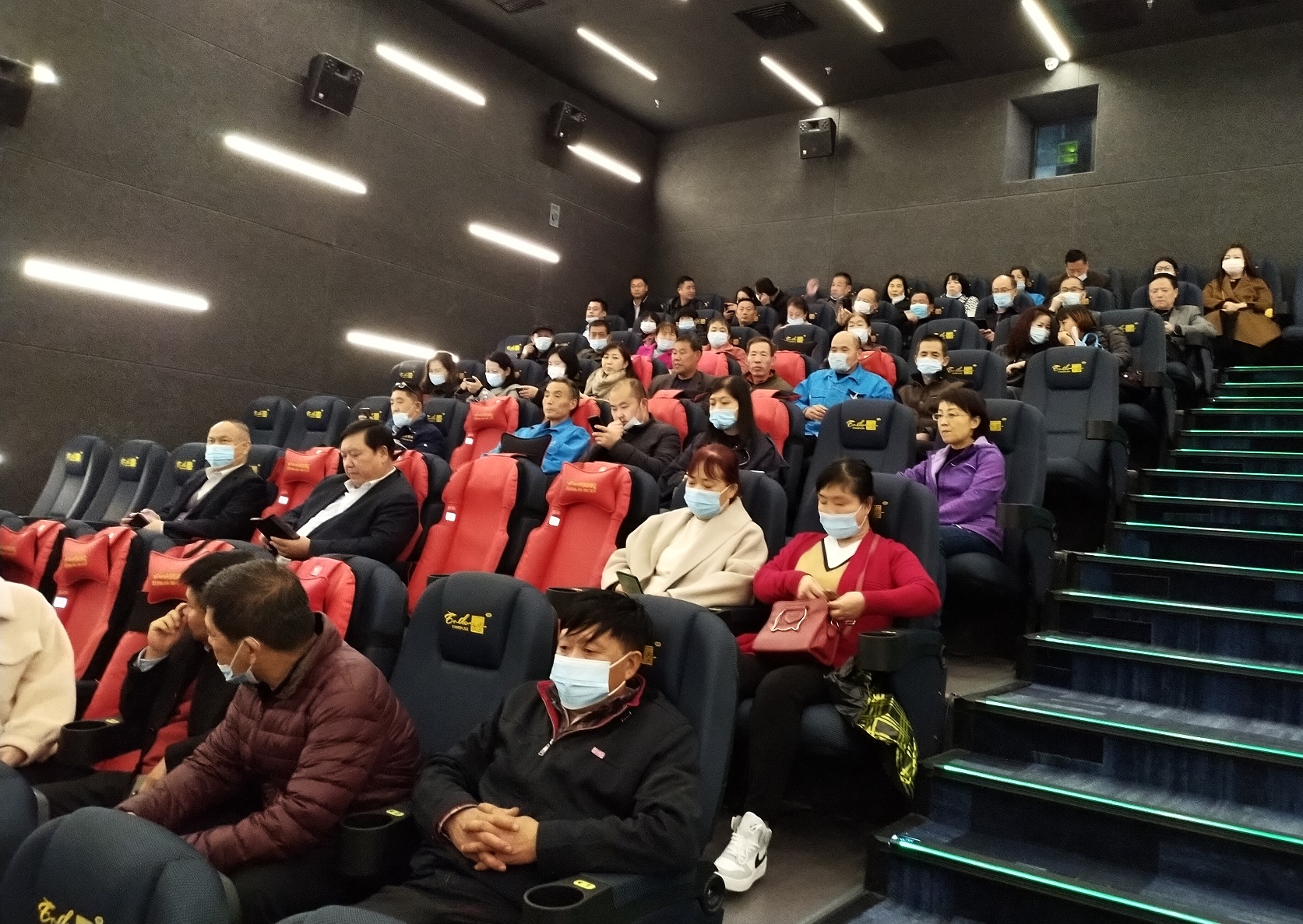 正在上传... 正在上传...