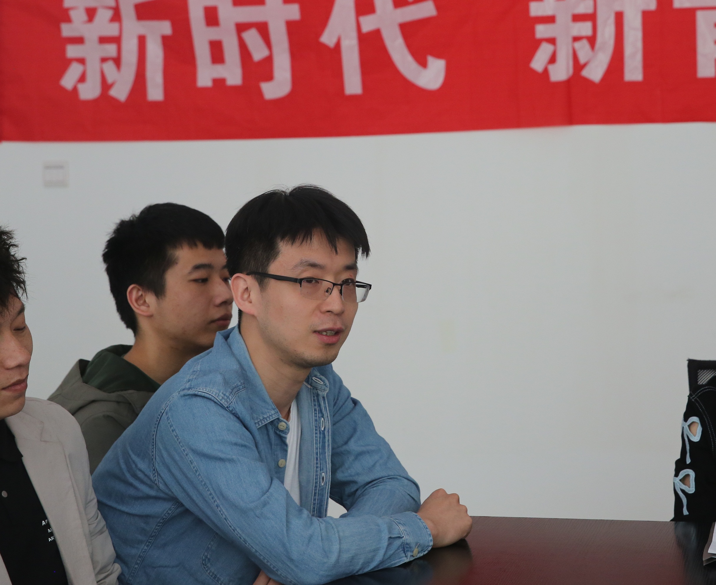 正在上传... 正在上传...