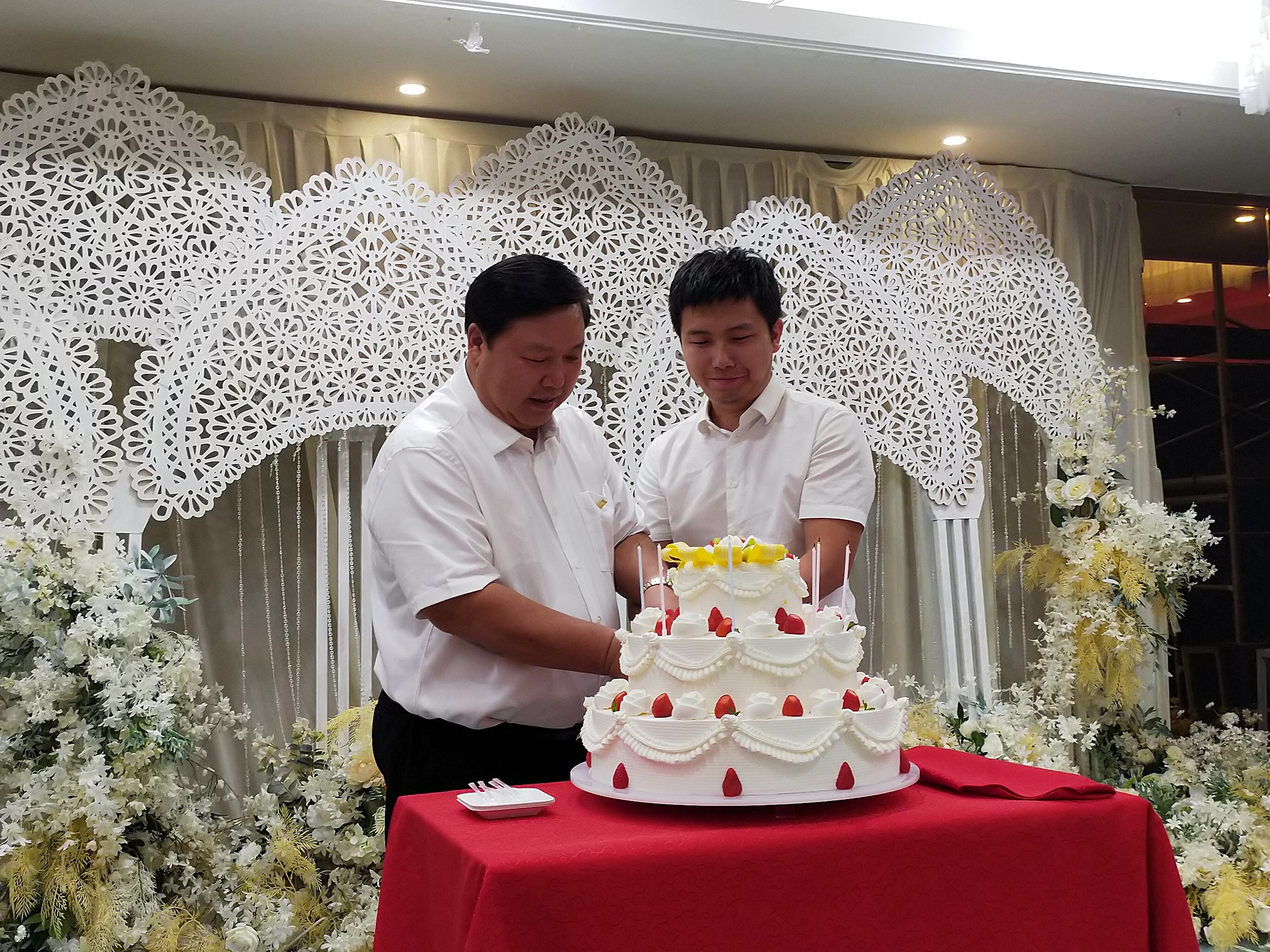 正在上传... 正在上传...