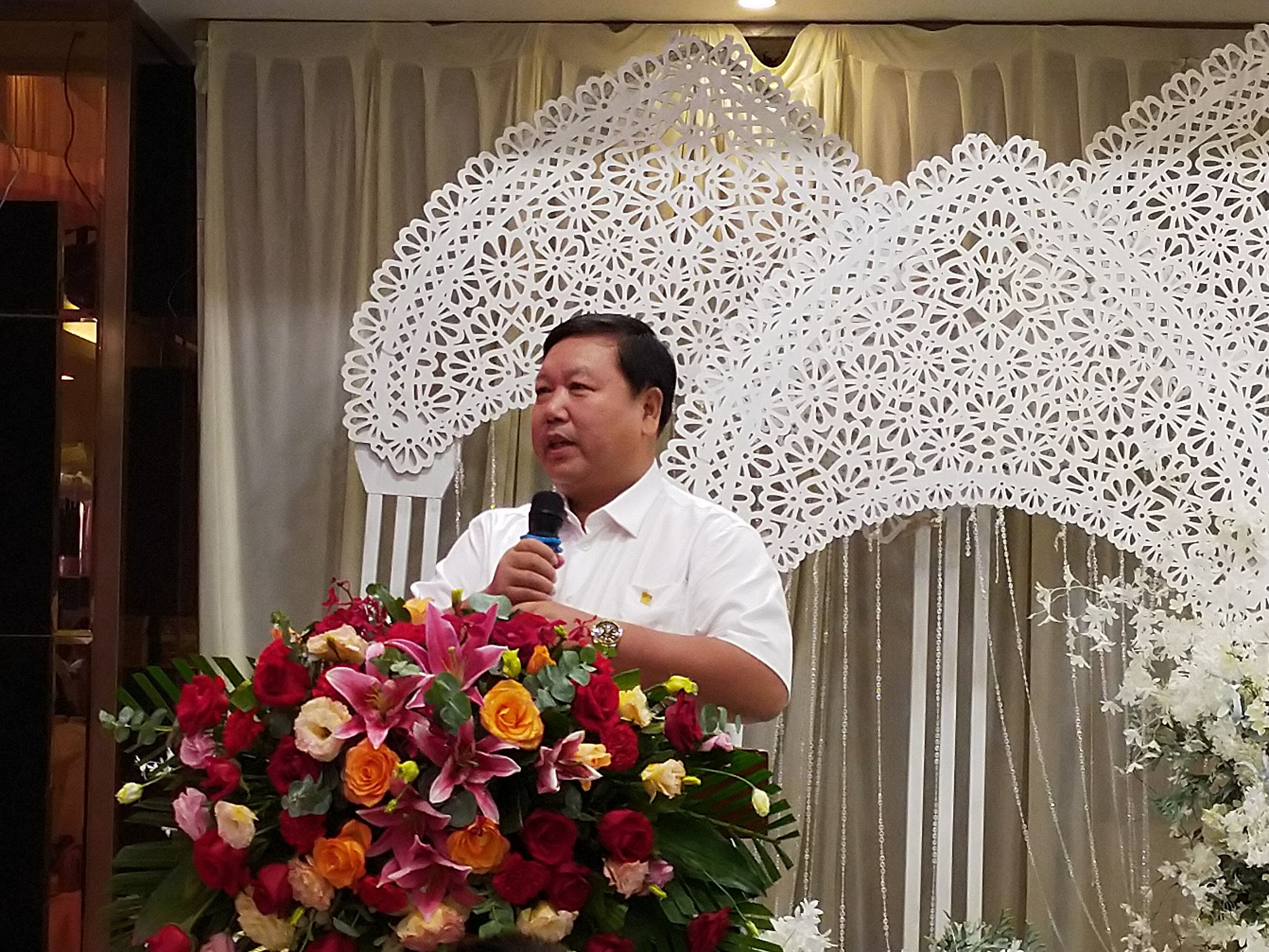 正在上传... 正在上传...