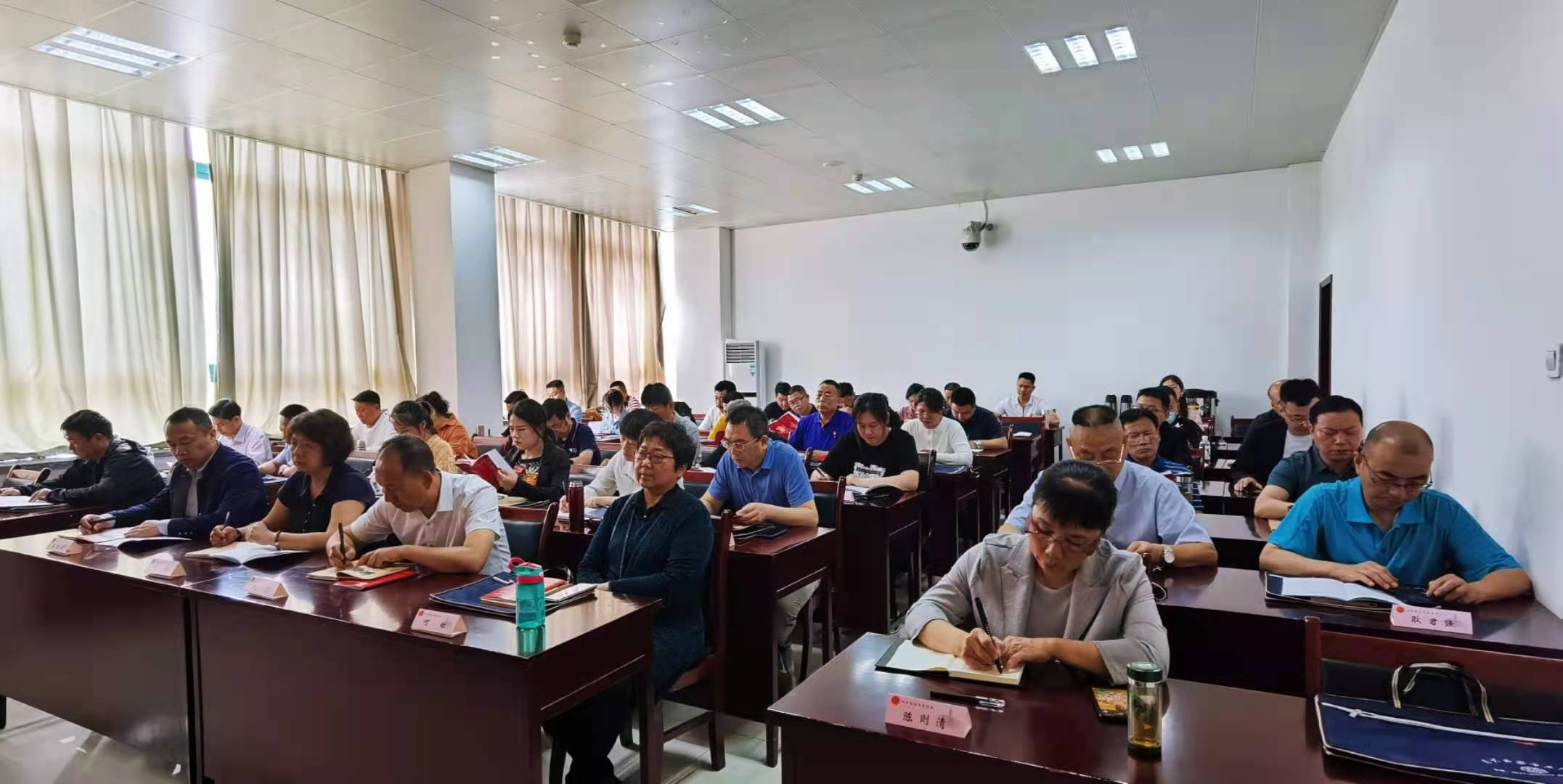 正在上传... 正在上传...